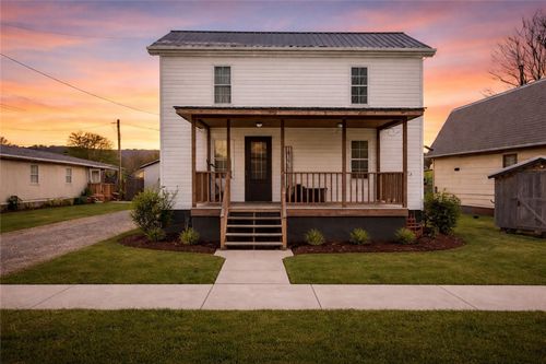 117 Erie St, Polk, PA, 16342-1707 | Card Image