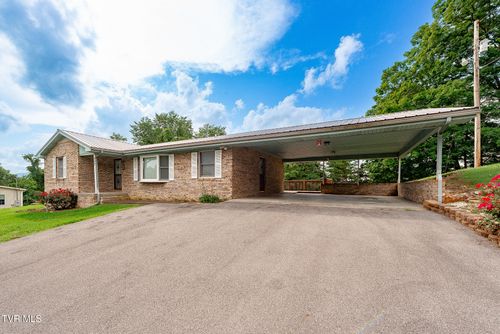 110 Richard Ln, Fall Branch, TN, 37656-1722 | Card Image