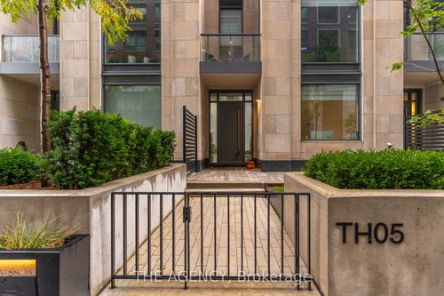 th05-33 Frederick Todd Way, East York, ON, M4G0C9 | Card Image