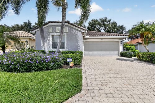 7203 Whitfield Ave, Boynton Beach, FL, 33437-6451 | Card Image