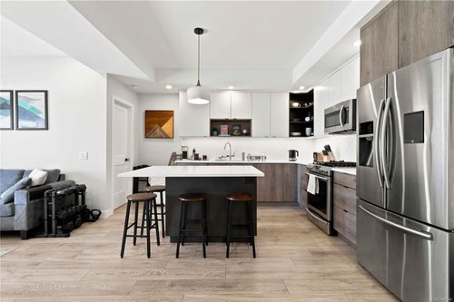 204-950 Whirlaway Cres, Langford, BC, V9B6W6 | Card Image