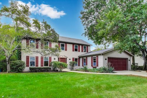 630 Paradise Ln, Libertyville, IL, 60048-1734 | Card Image