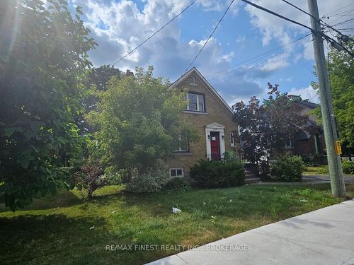 208 Collingwood St, Kingston, ON, K7L3X8 | Card Image