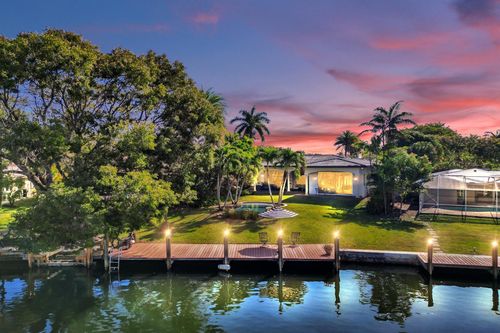 2425 Fryer Pt, Fort Lauderdale, FL, 33305-2722 | Card Image