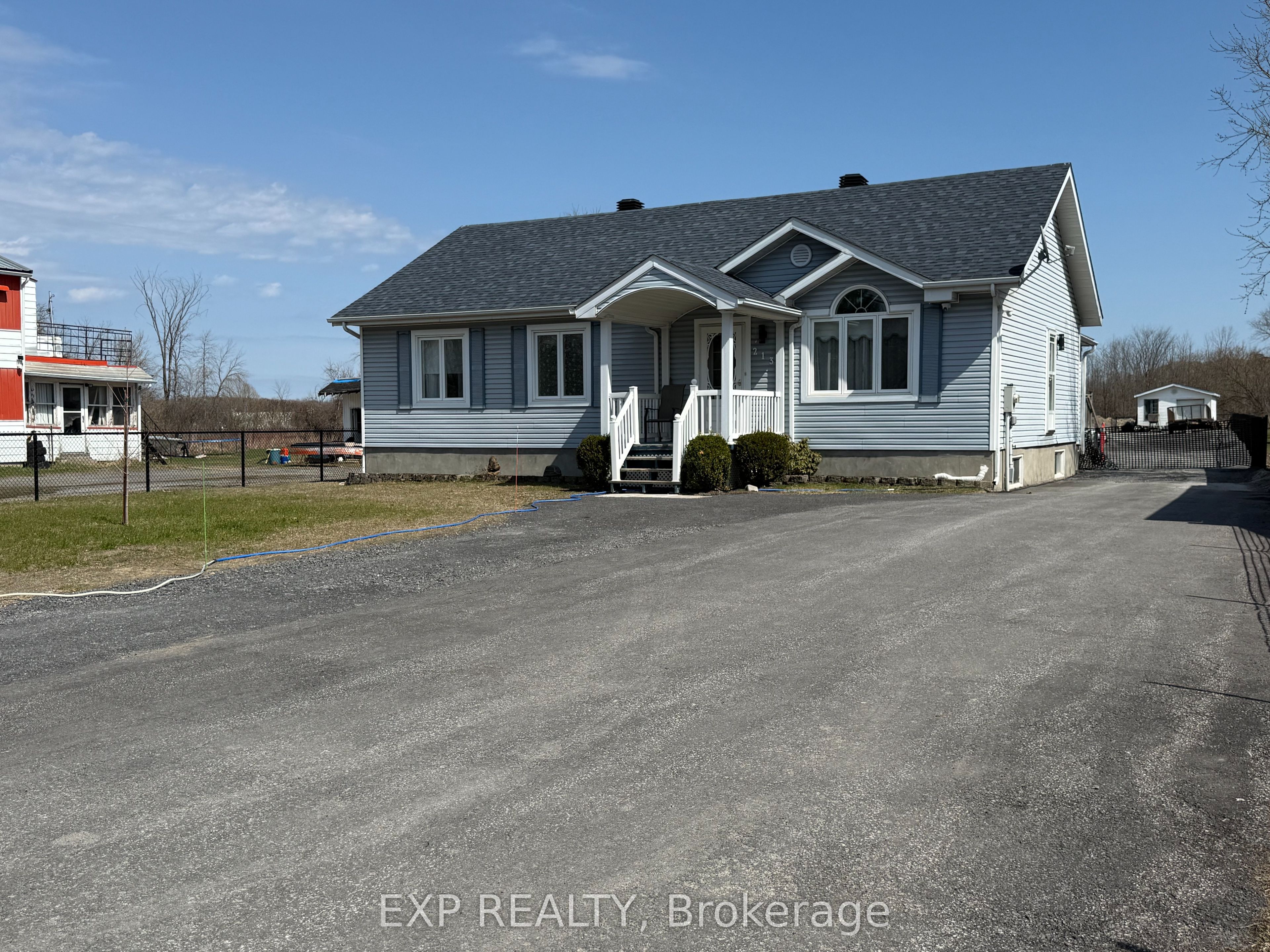 Residential in Champlain