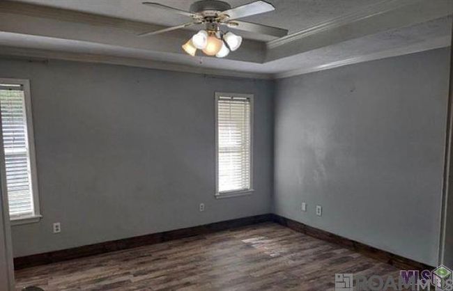 9852 Hawthorne Dr, House other with 3 bedrooms, 2 bathrooms and 5 parking in Baton Rouge LA | Image 4