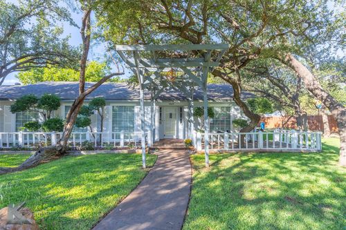 4026 Fairmount St, Abilene, TX, 79605-3820 | Card Image