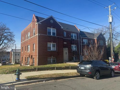 1725 29th St Se, WASHINGTON, DC, 20020-6433 | Card Image