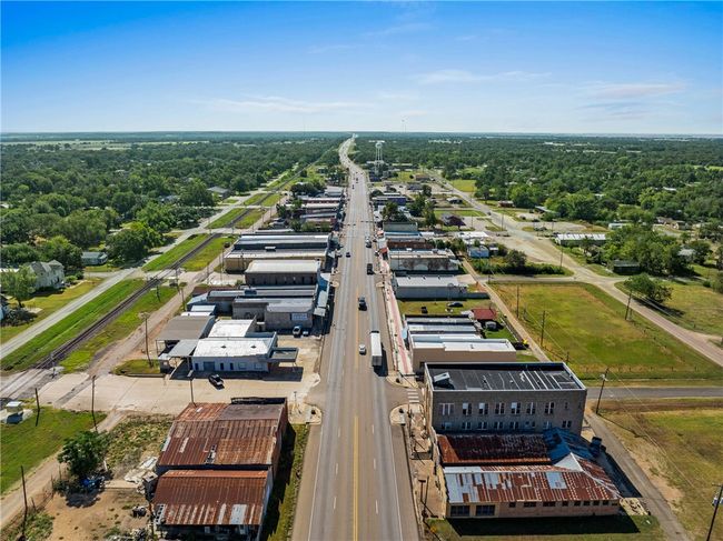 404 S Main St, Home with 0 bedrooms, 0 bathrooms and null parking in Calvert TX | Image 24