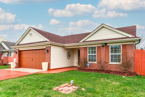 39806 Waterloo Dr, Beach Park, IL, 60083-3219 | Card Image