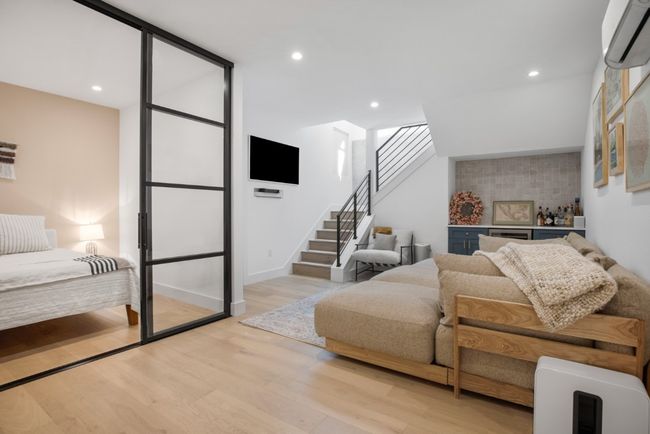 A - 1410 E 3 Rd St, House other with 4 bedrooms, 5 bathrooms and 2 parking in Austin TX | Image 15