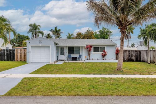 819 N 32nd Ave, Hollywood, FL, 33021-6123 | Card Image