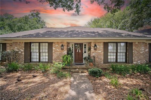 1050 Westbury Dr, Mobile, AL, 36609-3338 | Card Image