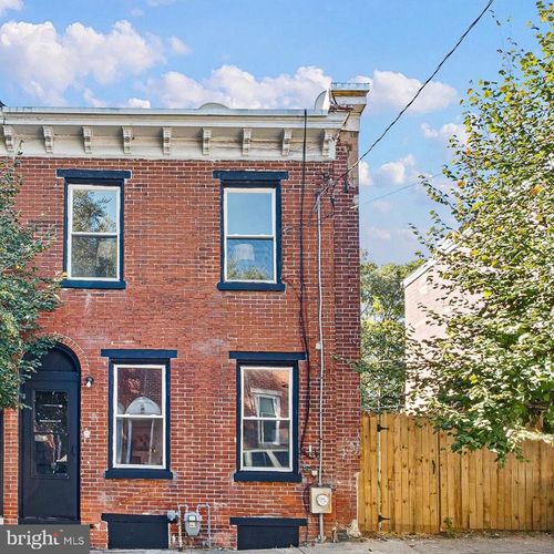 822 W 7th St, WILMINGTON, DE, 19801-2037 | Card Image