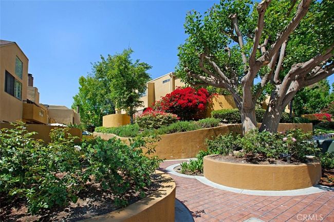 UNIT-77 - 25761 Le Parc, Condo with 1 bedrooms, 2 bathrooms and 2 parking in Lake Forest CA | Image 45