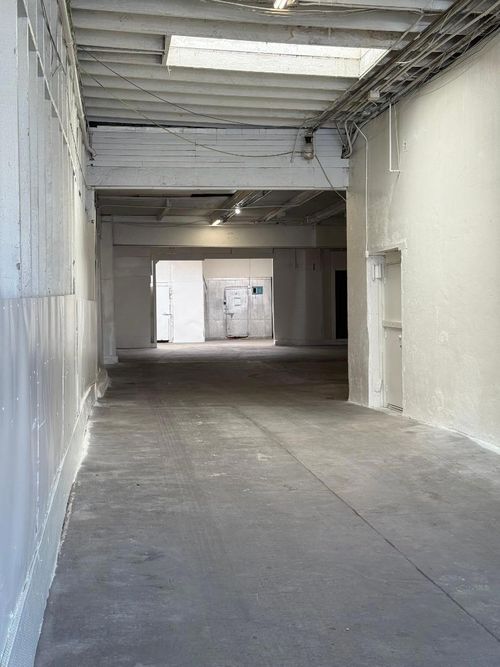 2414 San Bruno Ave, San Francisco, CA, 94134-1503 | Card Image