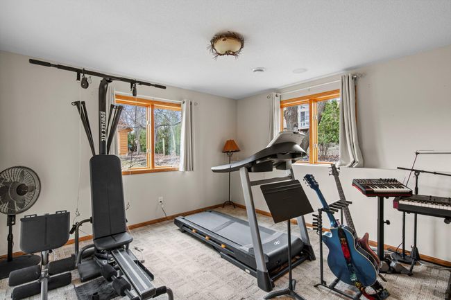 Plenty of room for exercise equipment | Image 19