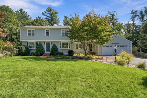 5 Wildflower Path, Duxbury, MA, 02332-4607 | Card Image