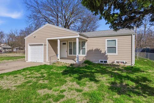 2008 W Mccormick Ave, Wichita, KS, 67213-3356 | Card Image