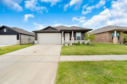 221 Fairmeade Dr, Terrell, TX, 75160-4522 | Card Image