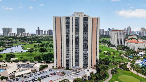 107-20335 W Country Club Dr, Aventura, FL, 33180-1600 | Card Image