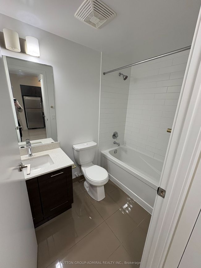 705 - 2200 Lake Shore Blvd W, Condo with 1 bedrooms, 1 bathrooms and 1 parking in Etobicoke ON | Image 4