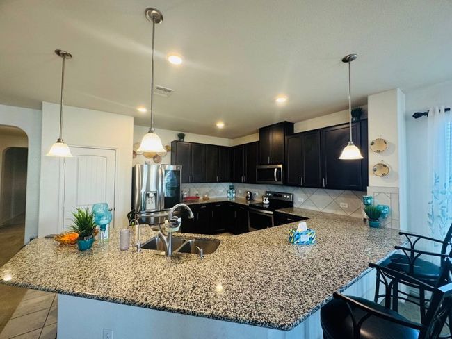 16614 Brogan Ln, Condo with 4 bedrooms, 2 bathrooms and 4 parking in Pflugerville TX | Image 13