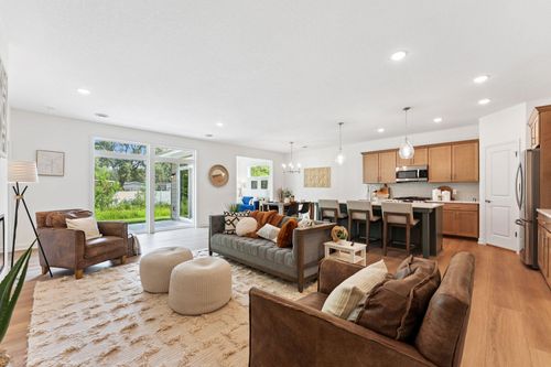 17725 Everest Ave, Lakeville, MN, 55044-5319 | Card Image