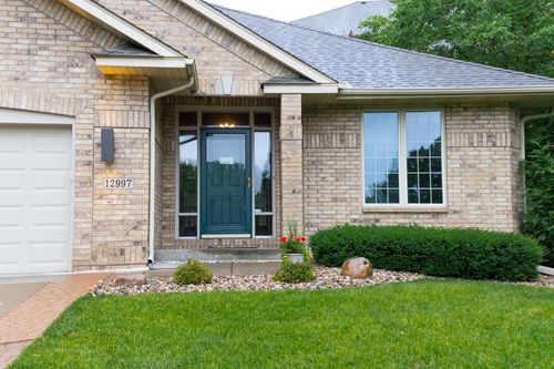 12997 Garvin Brook Ln, Apple Valley, MN, 55124-7244 | Card Image