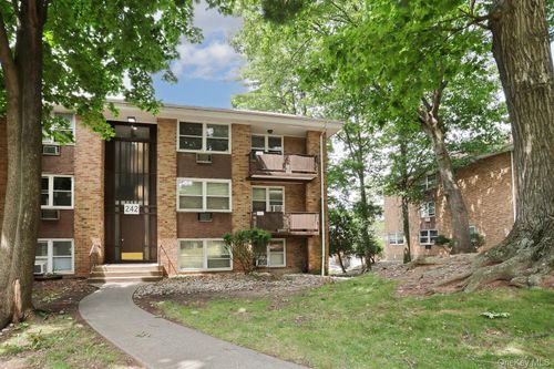 f-242 Kearsing Pkwy, Monsey, NY, 10952-7226 | Card Image