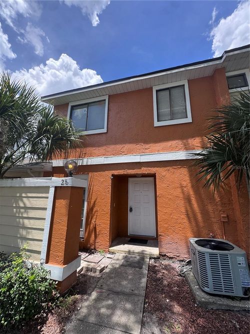 28 Silver Falls Cir, KISSIMMEE, FL, 34743-3800 | Card Image