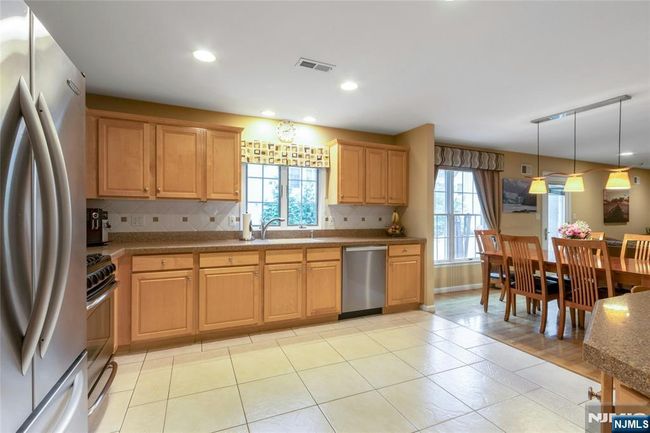 549 Alosio Dr, House other with 4 bedrooms, 4 bathrooms and null parking in River Vale NJ | Image 6
