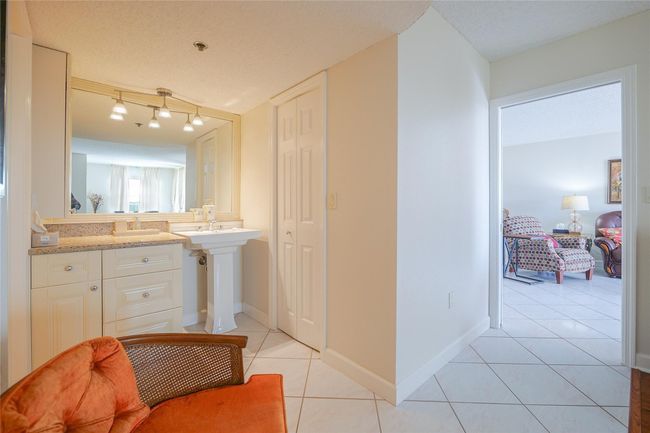 APT-807B - 3910 Inverrary Blvd, Condo with 2 bedrooms, 2 bathrooms and null parking in Lauderhill FL | Image 31