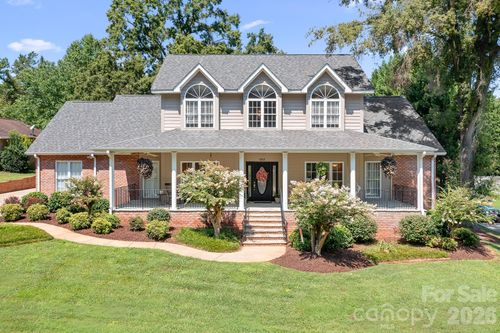 684 Millswood Dr, Mooresville, NC, 28115-7718 | Card Image