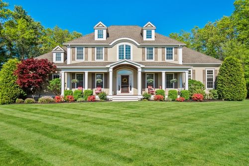 30 Castle Rd, Norfolk, MA, 02056-1773 | Card Image
