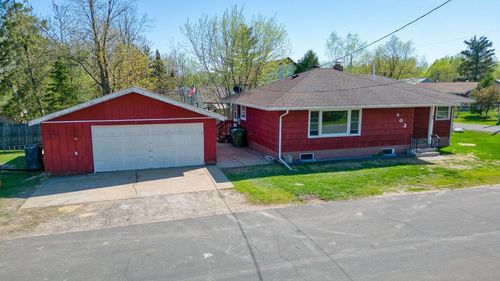 402 E 44th St, Hibbing, MN, 55746-3736 | Card Image