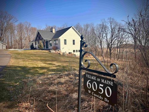 6050 W Cassidy Dr, Wausau, WI, 54401-9747 | Card Image