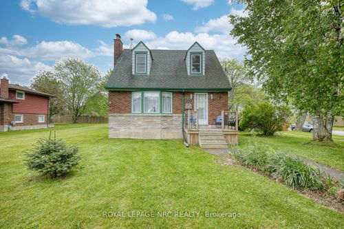 4076 Welland Street, Niagara Falls, ON, L2G6J8 | Card Image