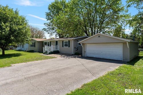 1216 Wisconsin St, Le Claire, IA, 52753-9637 | Card Image