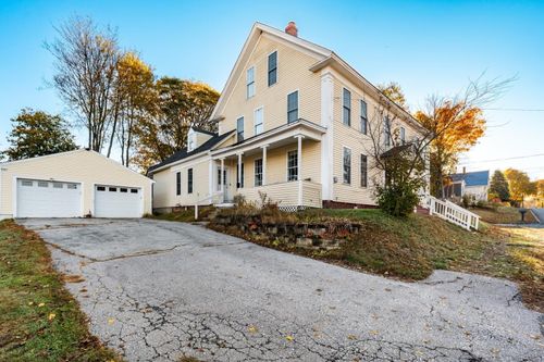 14 Manchester St, Pittsfield, NH, 03263-3401 | Card Image