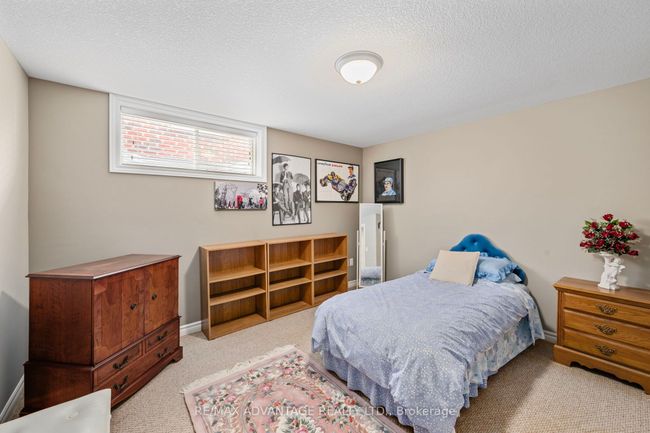 10 Stonefield Gate, House other with 3 bedrooms, 3 bathrooms and 2 parking in Ilderton ON | Image 24
