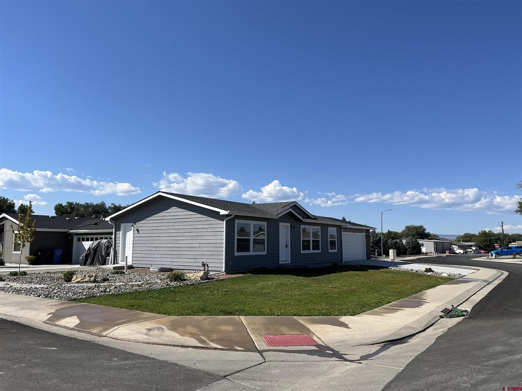Elbert St, Montrose, CO 81401