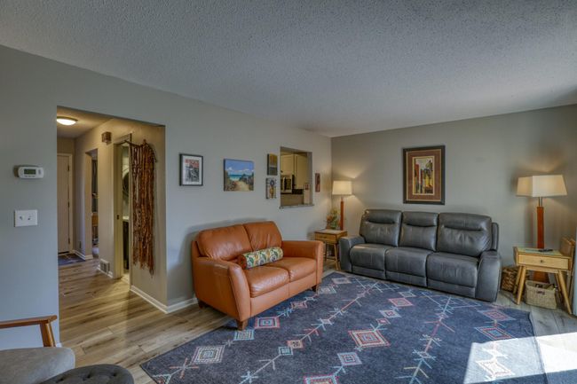 4757 Spring Cir Minnetonka MN-print-008-010-A9890-2400x1600-300dpi.jpg | Image 6