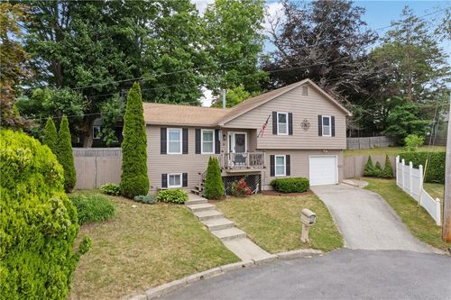 11 Damian Ct, North Providence, RI, 02911-2642 | Card Image