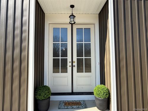 7 Montgomery Ct, Walden, NY, 12586 | Card Image