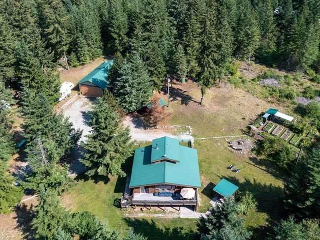 8907 Old Portage Road, House other with 3 bedrooms, 3 bathrooms and 10 parking in Pemberton BC | Image 29