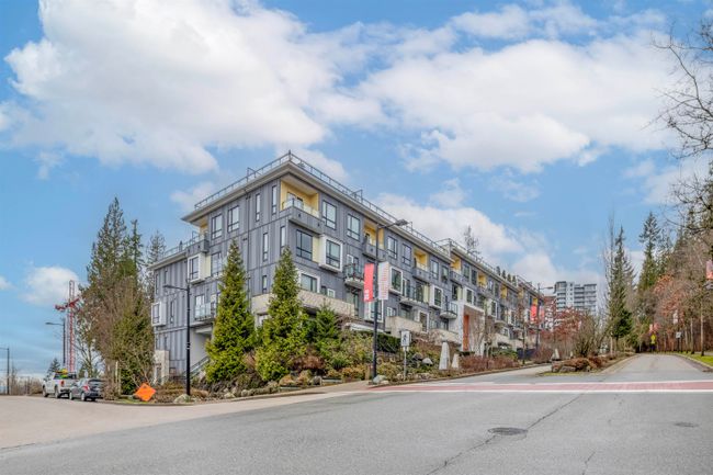 408 - 9350 University High Street, Townhouse with 3 bedrooms, 3 bathrooms and 2 parking in Burnaby BC | Image 3