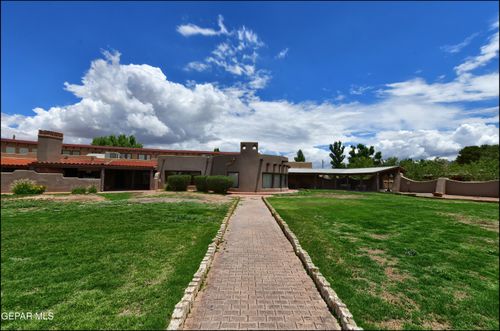 5401 Tierra Vista Ln, El Paso, TX, 79932-2925 | Card Image