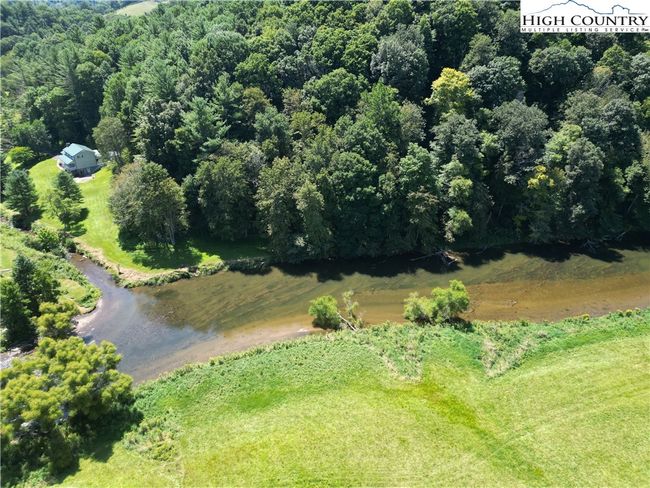 581 N Fork New River Rd, House other with 4 bedrooms, 3 bathrooms and null parking in Lansing NC | Image 41