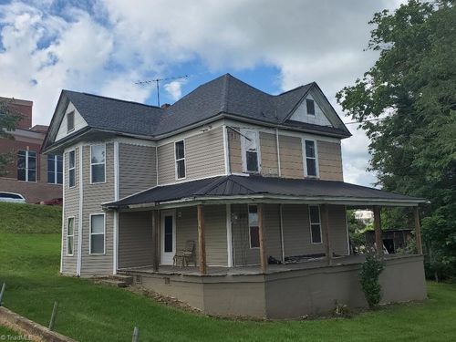 100 Academy Drive, Galax, VA, 24333 | Card Image